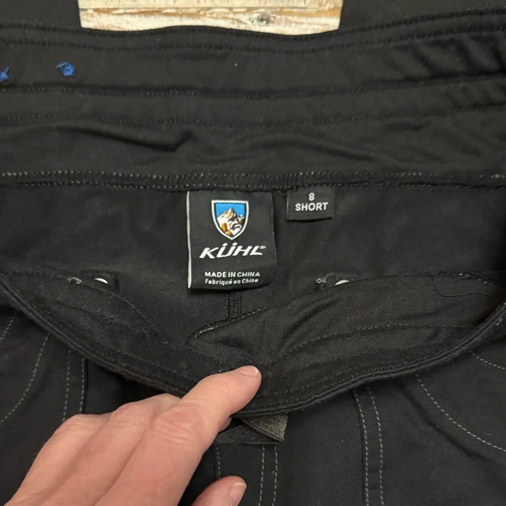 Kuhl Black Straight-Leg Cargo Pants with Drawstring Waist - Picture 3 of 4